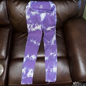 New Butt Scrunch Leggings Large Purple & White L